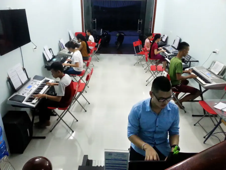 Trung Tâm Âm Nhạc Huy Thanh Music