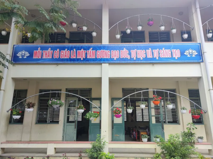 Trường Tiểu Học Xuất Hóa - Bắc Kạn