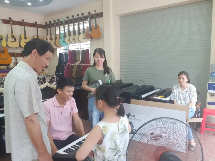 Trung Tâm Âm Nhạc Yên Phong