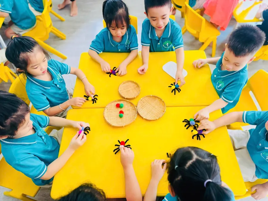 Mầm Non Xanh - Montessori & STEAM