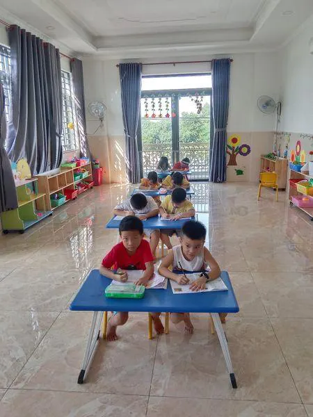 Trường Mầm Non Hươu Cao Cổ