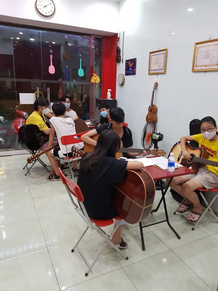Trung Tâm Nghệ Thuật Guitara