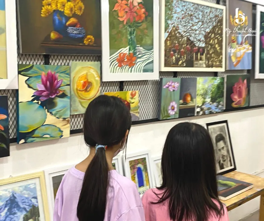 Trung Tâm Mỹ Thuật Bụi
