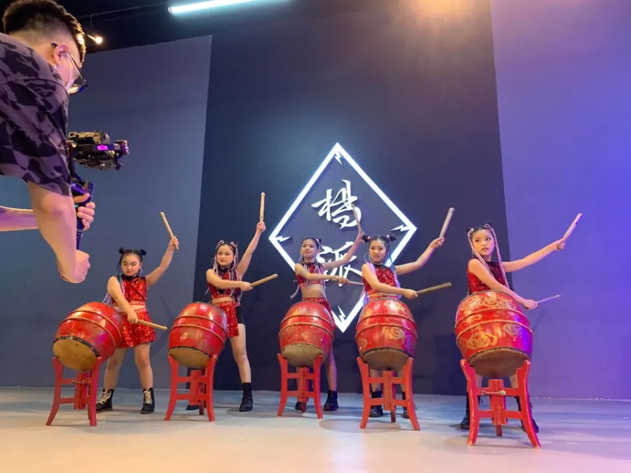 Trung Tâm Bông Hoa Nhỏ