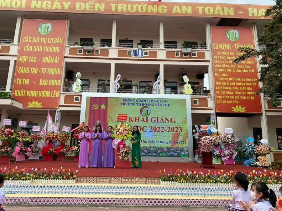 Trường Tiểu học Hoàng Văn Thụ