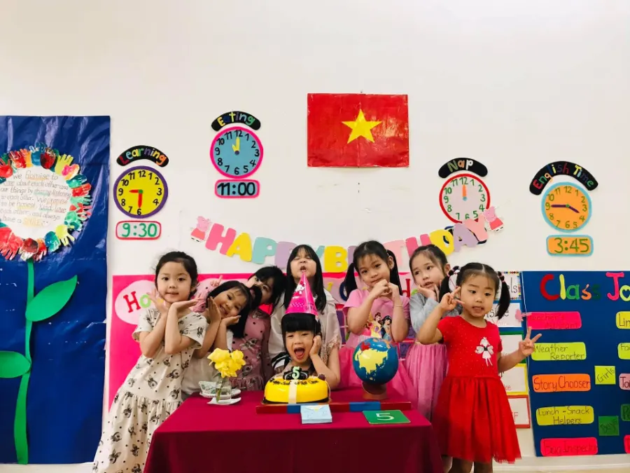 Trường Mầm Non Sunrise Kids - Tôn Đức Thắng