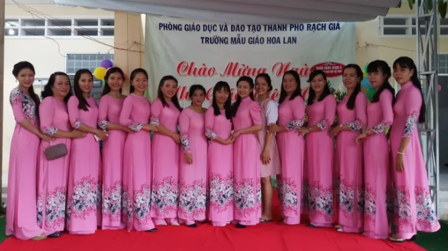 Trường Mẫu Giáo Hoa Lan