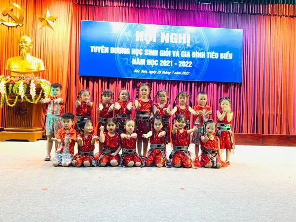 Trường Mầm Non Hoa Súng