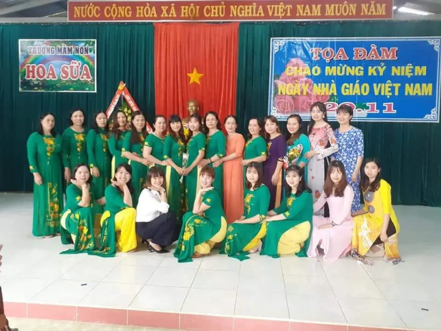 Trường Mầm Non Hoa Sữa