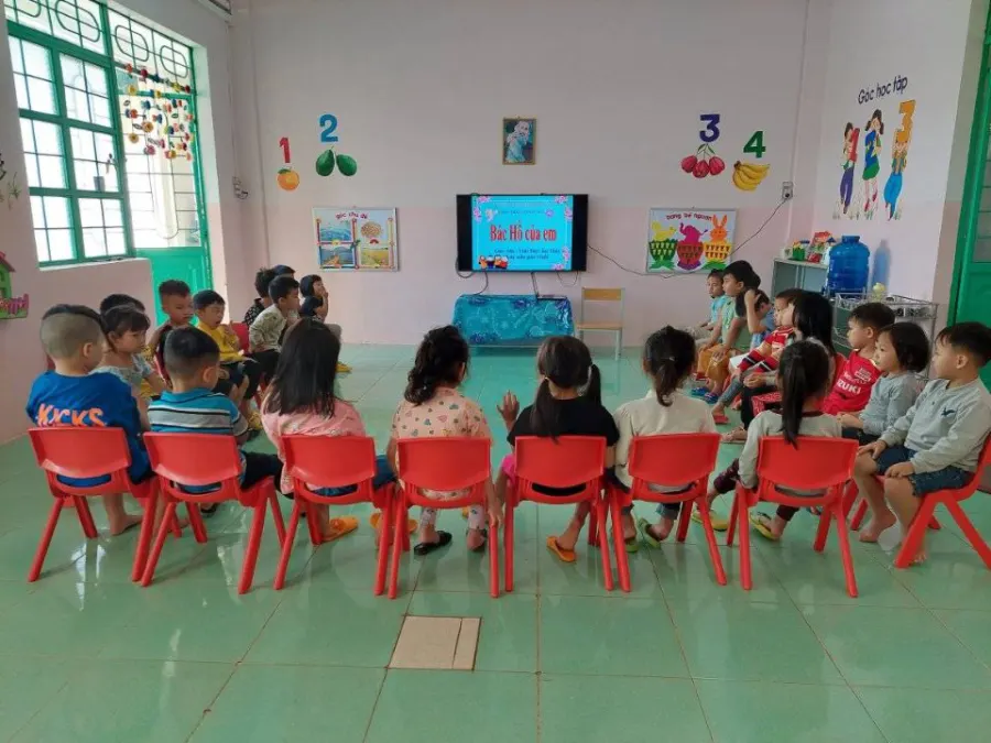 Trường Mầm Non Hoa Sữa