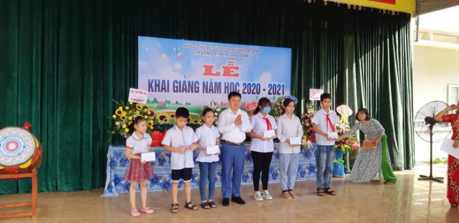 Trường Tiểu Học, THCS Vụ Bản