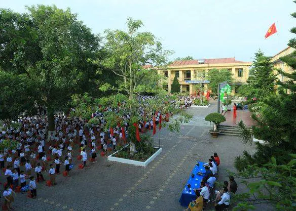 Trường Tiểu Học Tiên Động