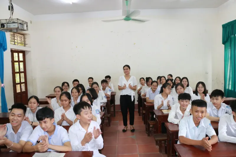 Trường Tiểu Học Hoàng Văn Thụ