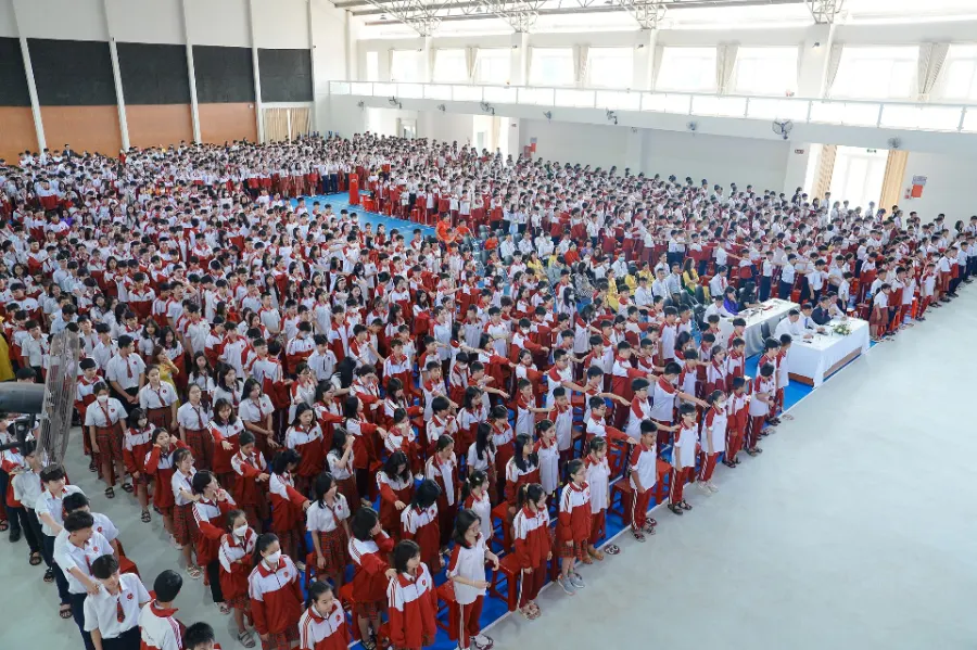 Trường Tiểu học, THCS và THPT Hoàng Việt