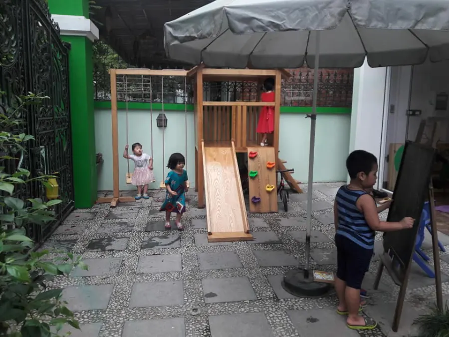 Trường Mầm Non Cây Sồi (The Oak Tree Montessori Preschool) - Cầu Diễn