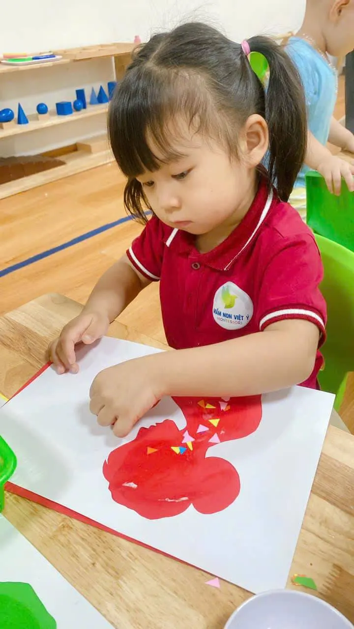 Trường mầm non Việt Ý Montessori