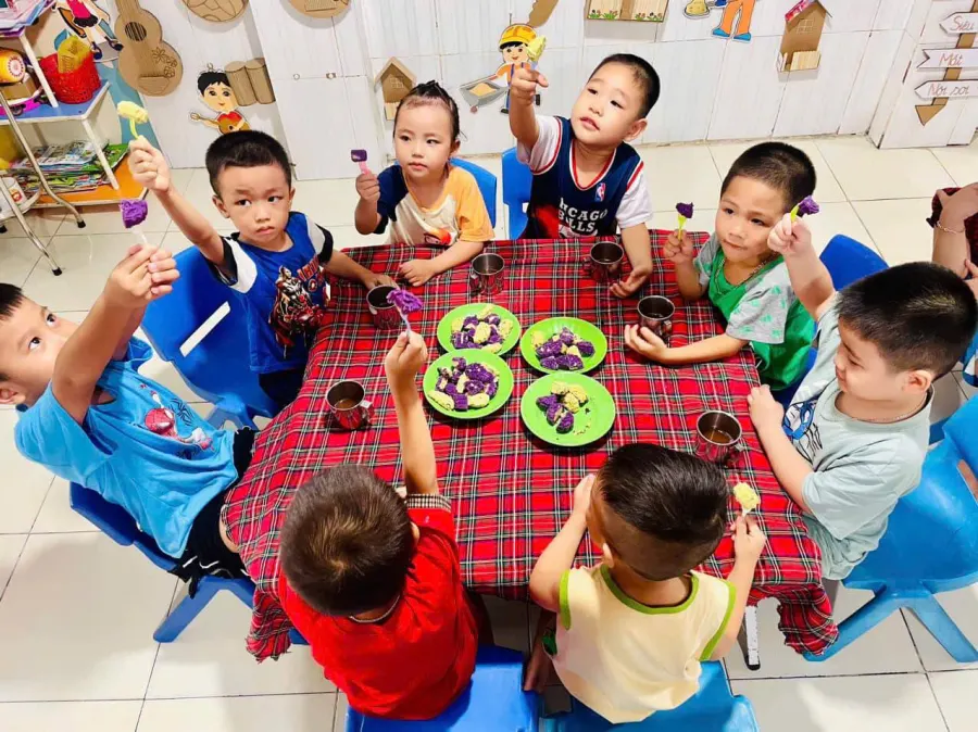Trường Mầm Non Hoa Nắng