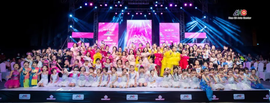 Trung Tâm Nghệ thuật Họa Mi Bắc Giang