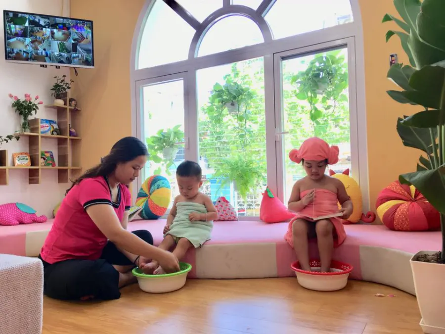 Trường mầm non Pink Sunshine  Montessori Preschool
