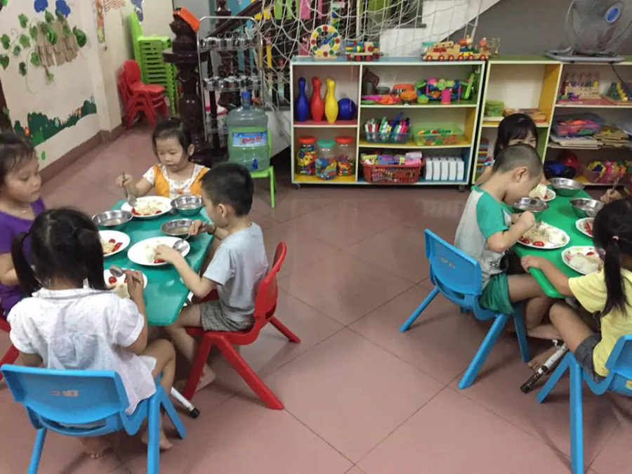 Trường Mầm non Nắng Hồng