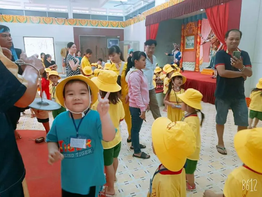 Mầm non Vàng Anh