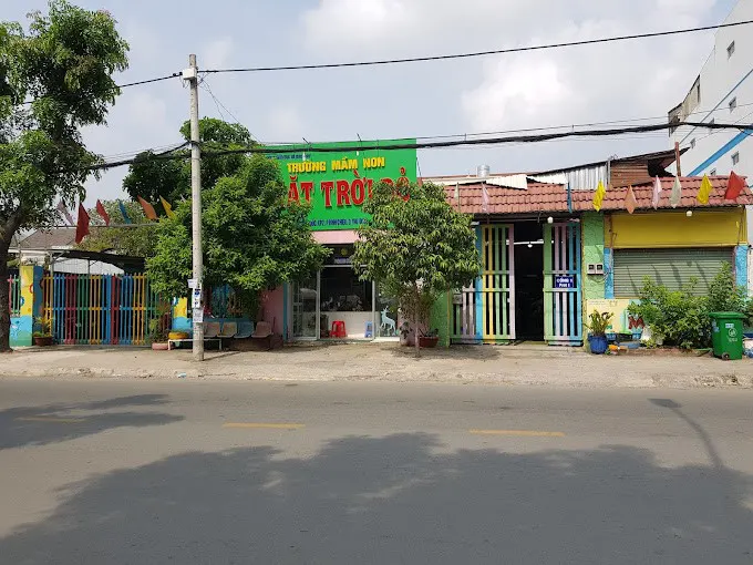 Mầm Non Mặt Trời Đỏ