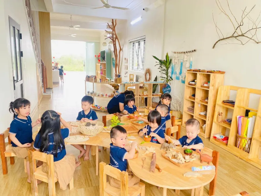 Mầm Non Đồ Rê Mí Academy- KCN ĐV4
