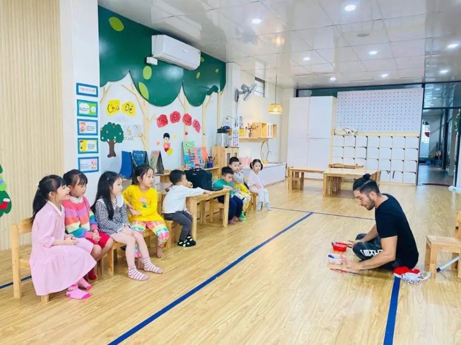 Hệ thống Mầm non Kid’s Kingdom song ngữ Montessori