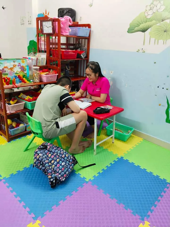 Trung Tâm dạy trẻ chậm nói, trẻ tự kỷ An Khánh Nhung