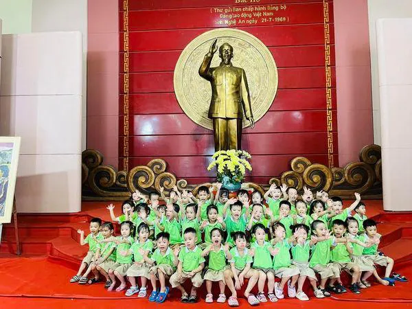 Mầm non năng khiếu Đô Rê Mi - TP Vinh