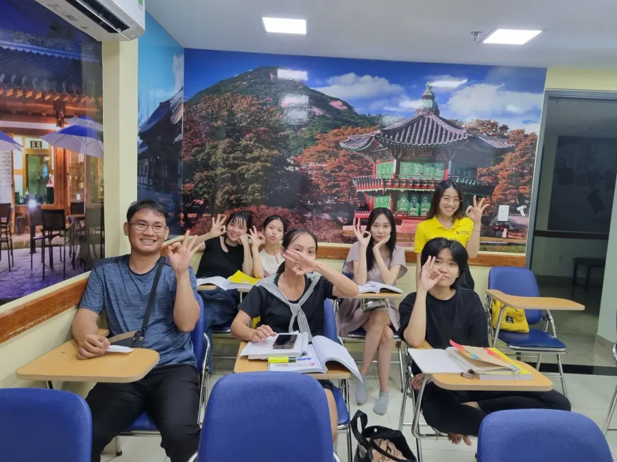 Trường Hàn ngữ Việt Hàn Kanata