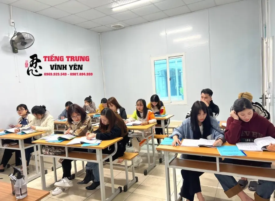 Trung tâm Ngoại Ngữ VY