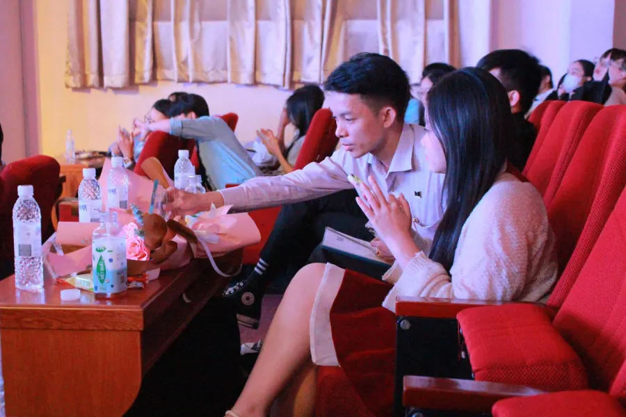 Trung Tâm Gia Sư Việt Trí