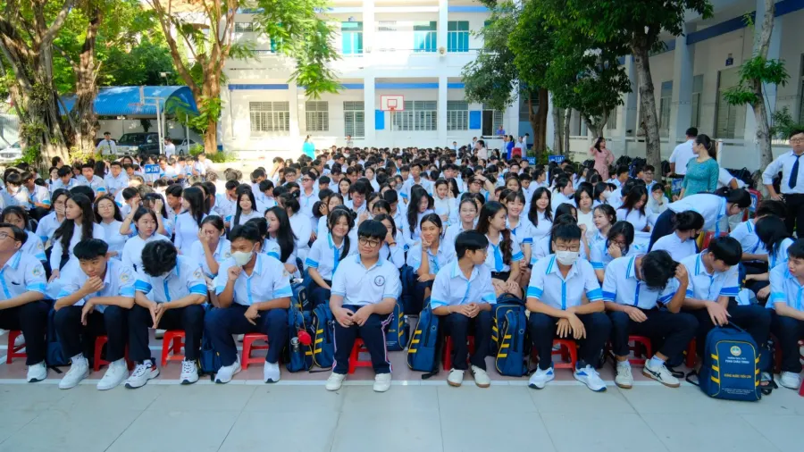 Trường THCS - THPT Phan Châu Trinh - Bình Trị Đông B, Bình Tân