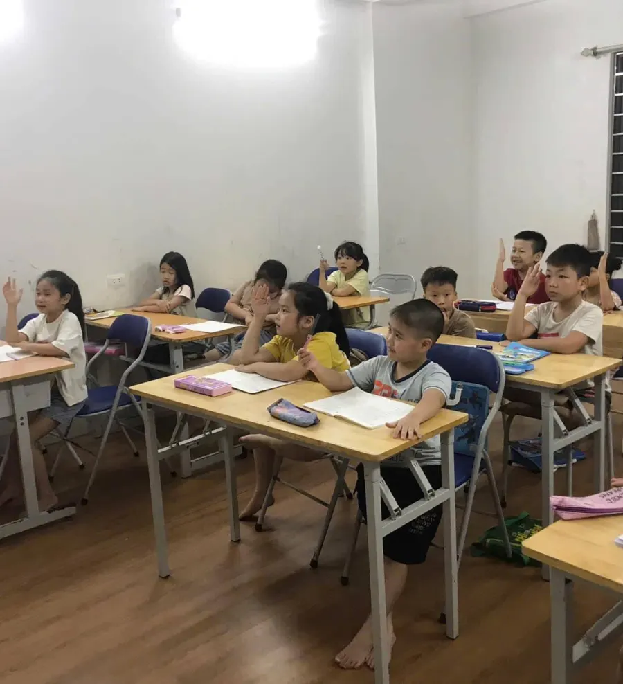 Trung tâm Ngoại ngữ Shining - Hữu Bằng, Thạch Thất
