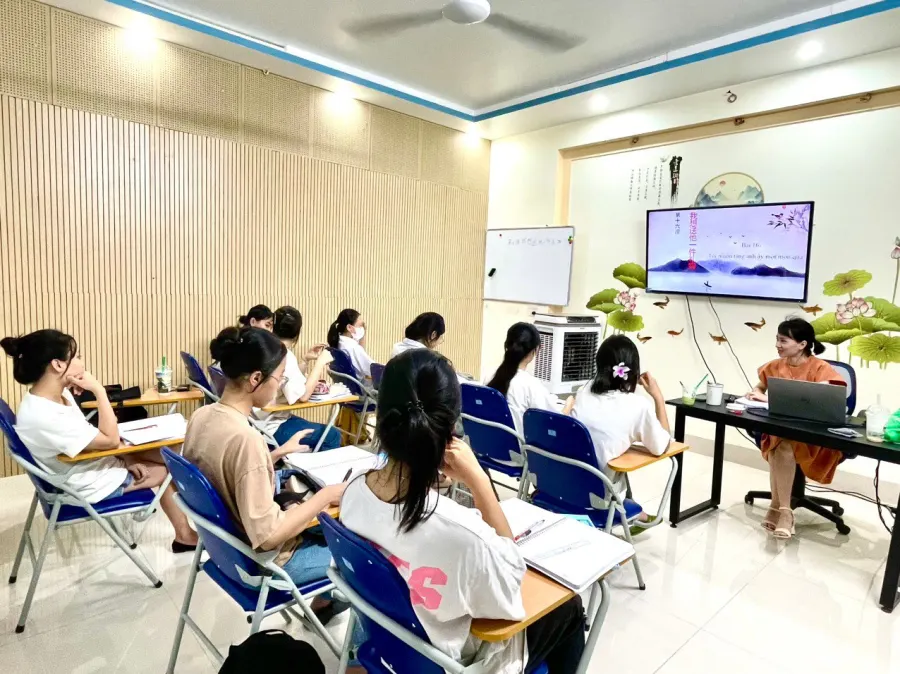 Tiếng Trung Tương Lai Việt