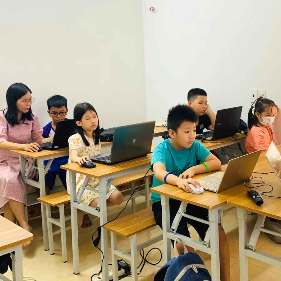 Trung tâm Lập trình nhí CodeKids