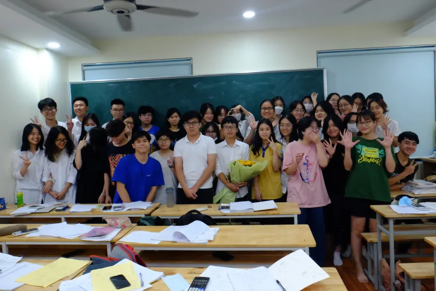 Trung tâm Bồi dưỡng kiến thức, Luyện thi CLC Chí Thành