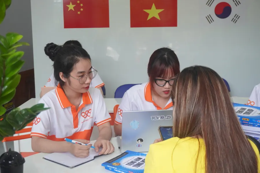 Trung tâm Ngoại ngữ We Share