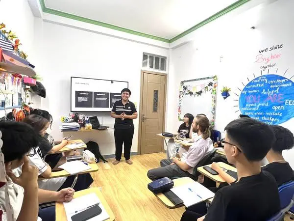 Trung tâm Tiếng anh Efficient English Center (EEC)