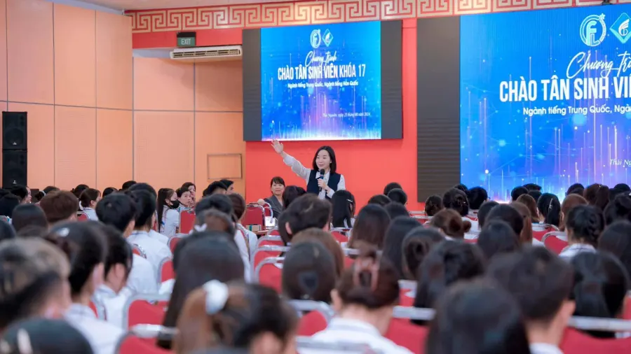 Trung tâm Ngoại ngữ Hà Linh