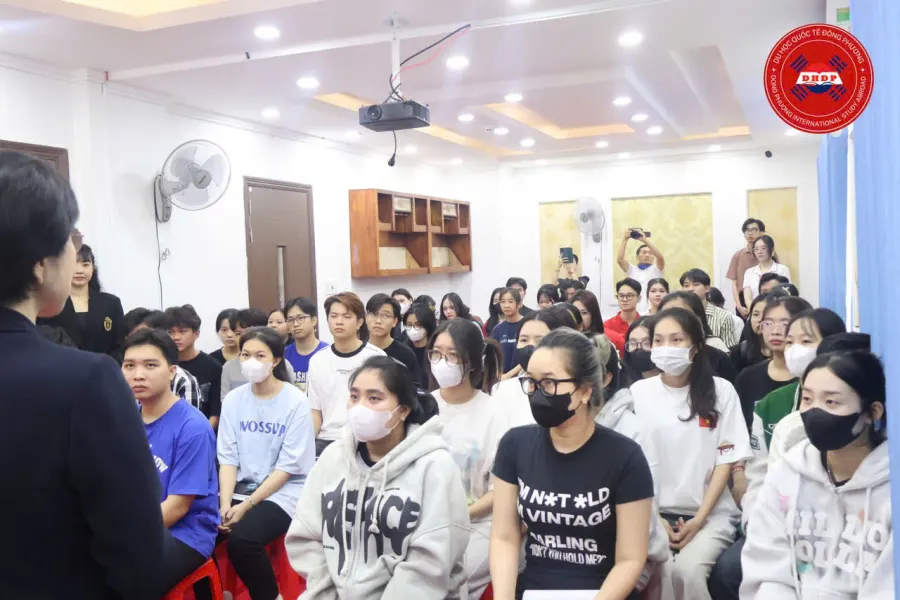 Trung tâm Ngoại Ngữ & Du Học Quốc Tế Đông Phương