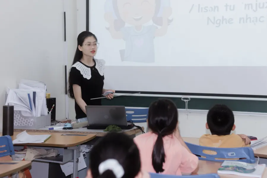 Trung tâm Ngoại Ngữ Dương Kinh Cs2