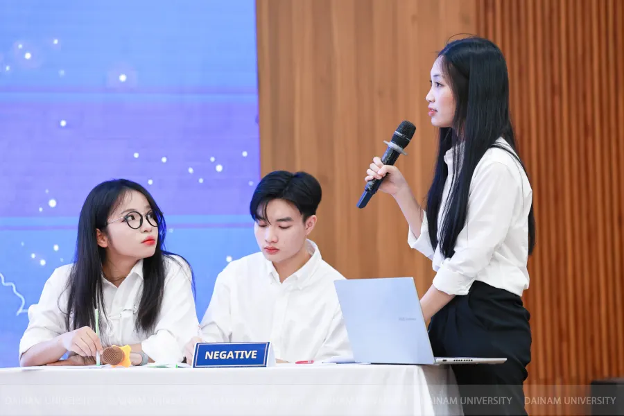Hệ thống Anh Ngữ AMES