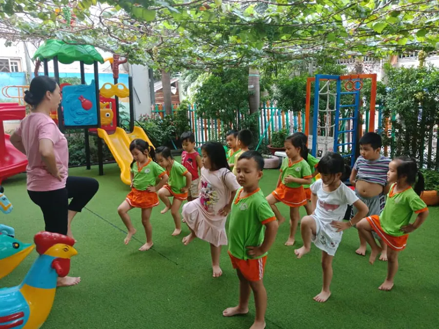 Trường mầm non CLC Hoàng Gia - Bình Trị Đông