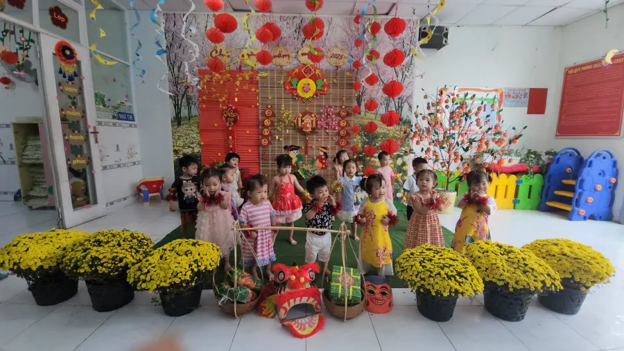Trường Mầm non Hoa Phượng