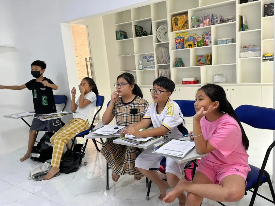 Trung tâm Tiếng Anh Explore English