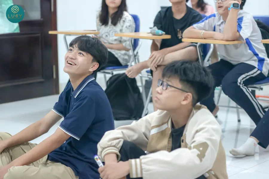 Trung tâm Ngoại Ngữ Lucy CS2