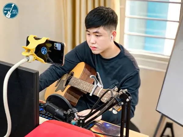Trung tâm HongKien Music CS2