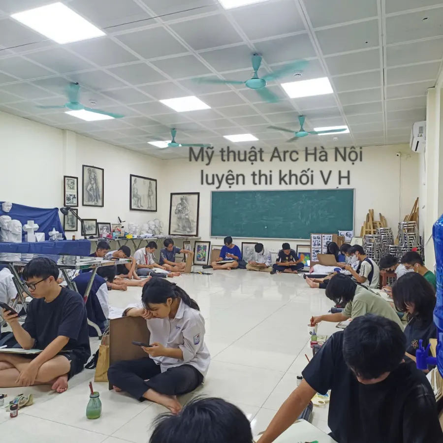 Lớp Học vẽ ARC Hà Nội